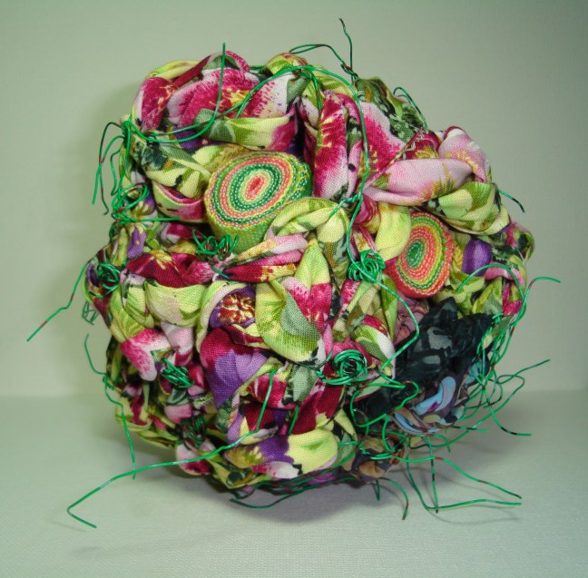 MO_fuschia_green_nest_c2015